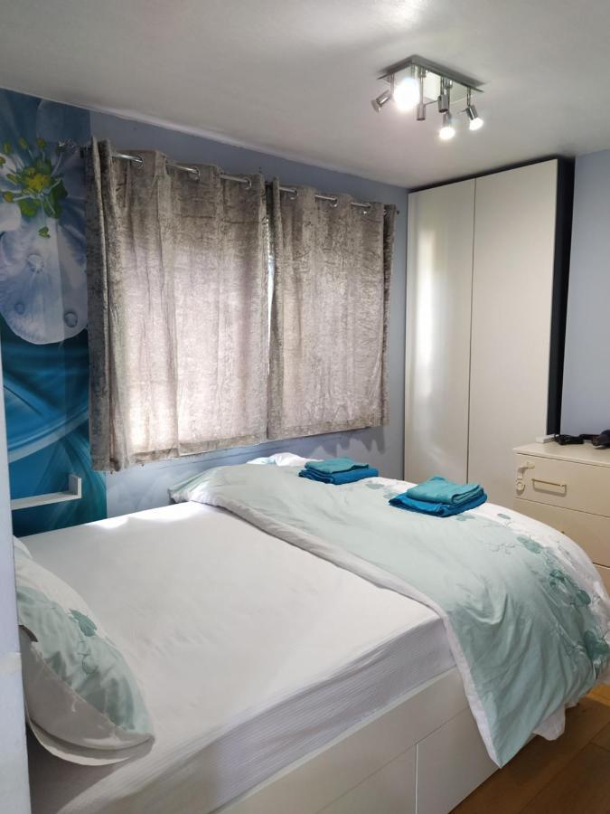 エディンバラSelf Catering Studio Flatアパートメント エクステリア 写真